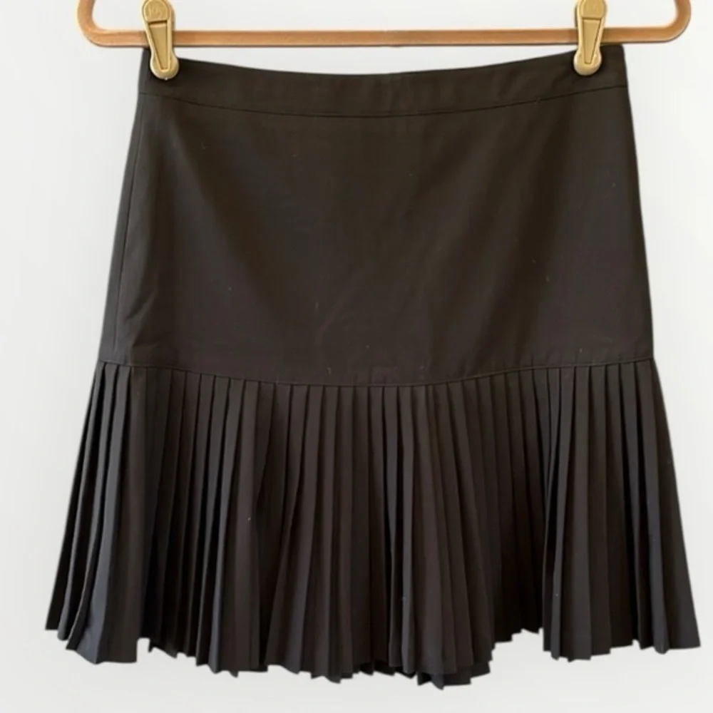 🥑Club Monaco pleated drop waist mini skirt black size 0 Tenniscore